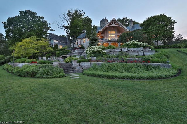 872 Whittier Crescent