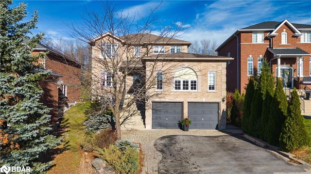 14 Pinecliff Crescent