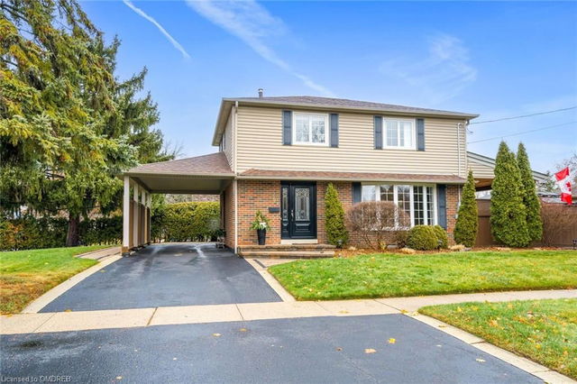 9 Chelvin Drive