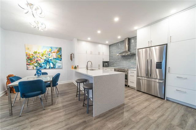 109 - 8111 Forest Glen Drive