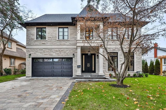 1300 Mineola Gardens