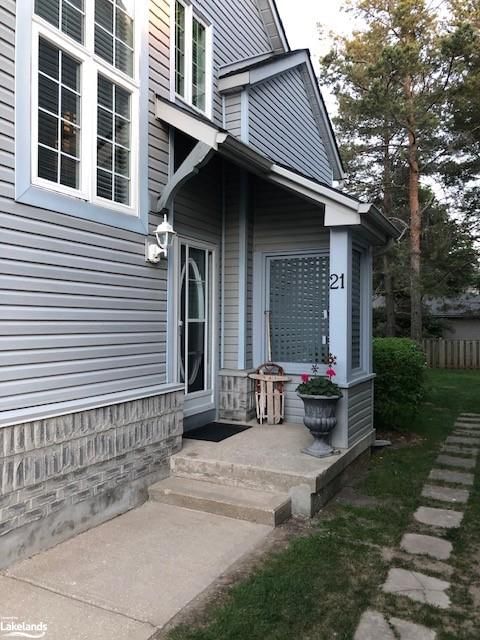 21 - 146 Settlers Way
