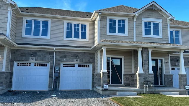 82 Alicia Crescent