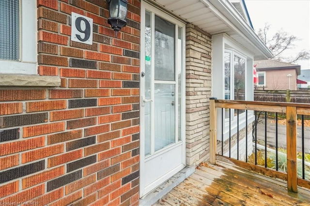 UPPER - 9 Viceroy Court