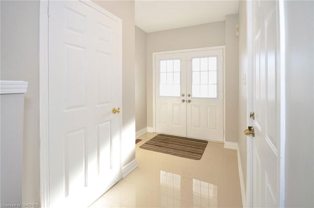 5629 Evelyn Lane