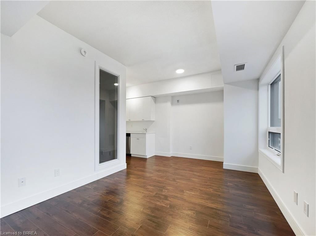 Condo/Apt Unit sold at 401-1 Wellington Street, Brantford, ON, N3T 2L3 - Downtown Core - MLS: 40519284