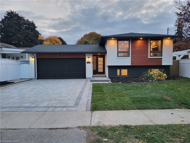 1 1/2 Corbett Avenue