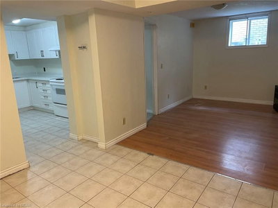 Single Family Residence leased at 129 Kortright Drive, Guelph, ON, N1G 3N9 - Kortright West - MLS: 40520921