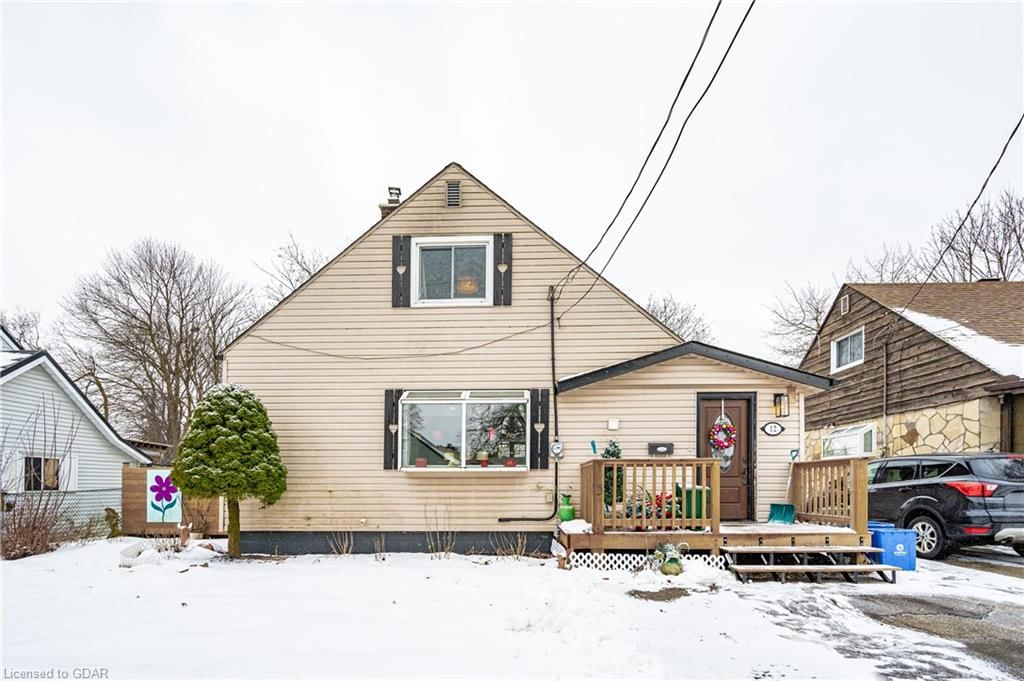 Single Family Residence sold at 12 Churchill Crescent, Centre Wellington, ON, N1M 2J4 - Fergus - MLS: 40528393