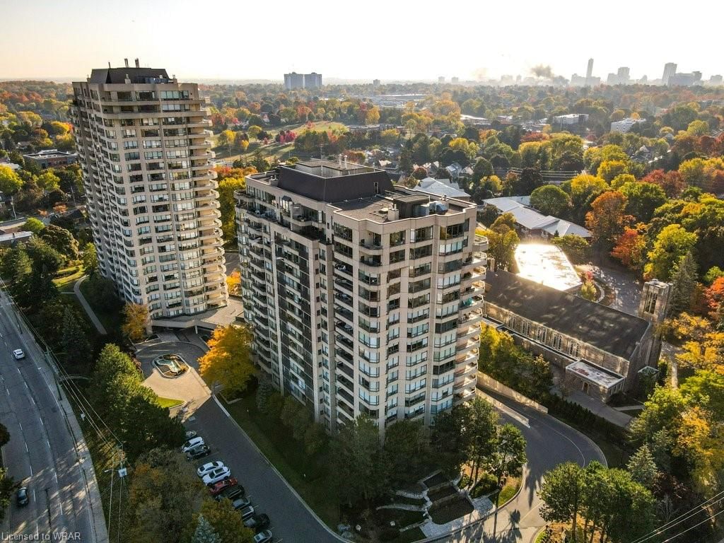 1601 - 4 Willow Street, Waterloo | Terminated, 40532787 | Condos.ca