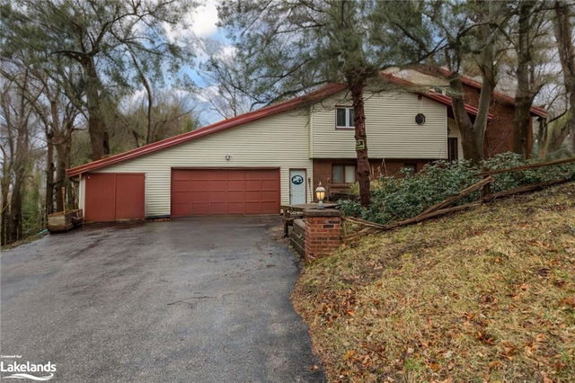 2695 Old Barrie Road