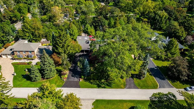 59 Colonial Crescent