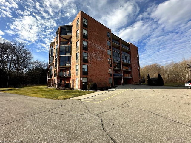 303 - 17 Mill Pond Court
