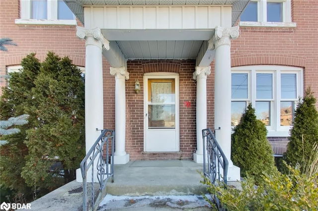 Upper - 76 Toronto Street