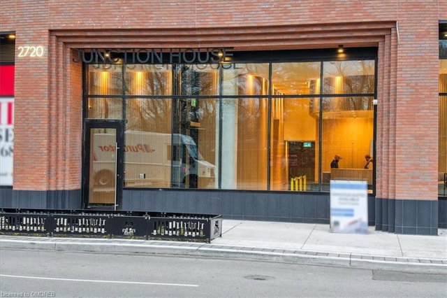 313 - 2720 Dundas Street W