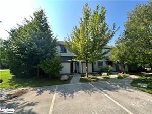 452 Oxbow Crescent