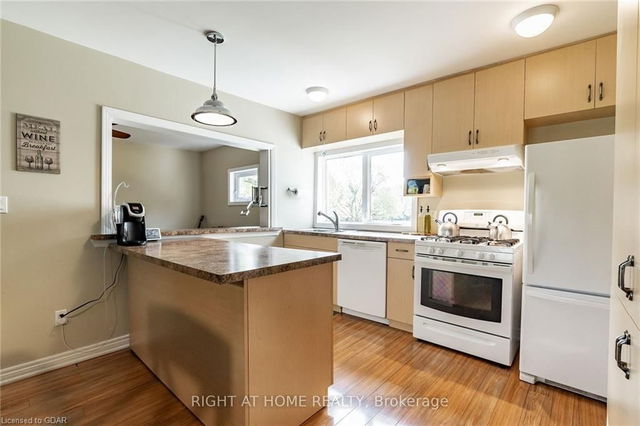 7219 Guelph Line