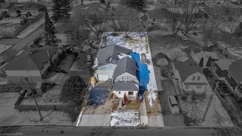 Single Family Residence sold at 185 Albert Avenue, Listowel, ON, N4W 1T8 - Listowel - MLS: 40548258