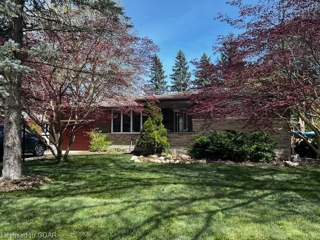 Single Family Residence sold at 260 Hillside Drive, Fergus, ON, N1M 2E8 - Fergus - MLS: 40552995
