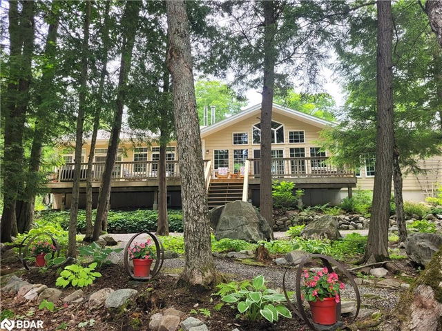 1386 North Shore Road