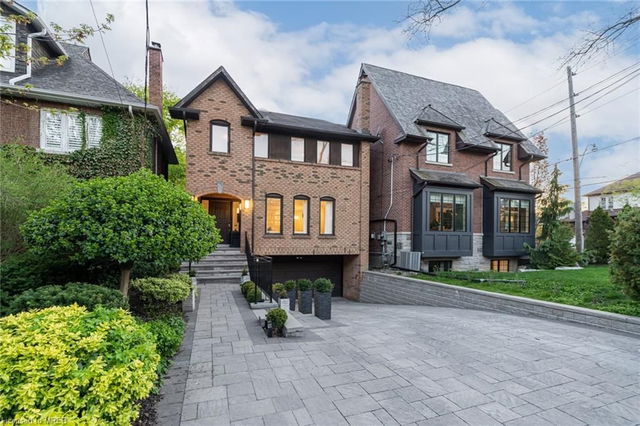 44 Duplex Avenue