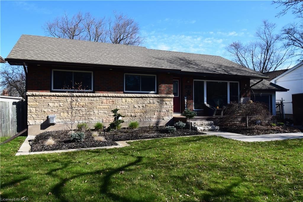 Single Family Residence sold at 19 Richard Street, St. Catharines, ON, L2T 2E1 - Glendale/Glenridge - MLS: 40566485