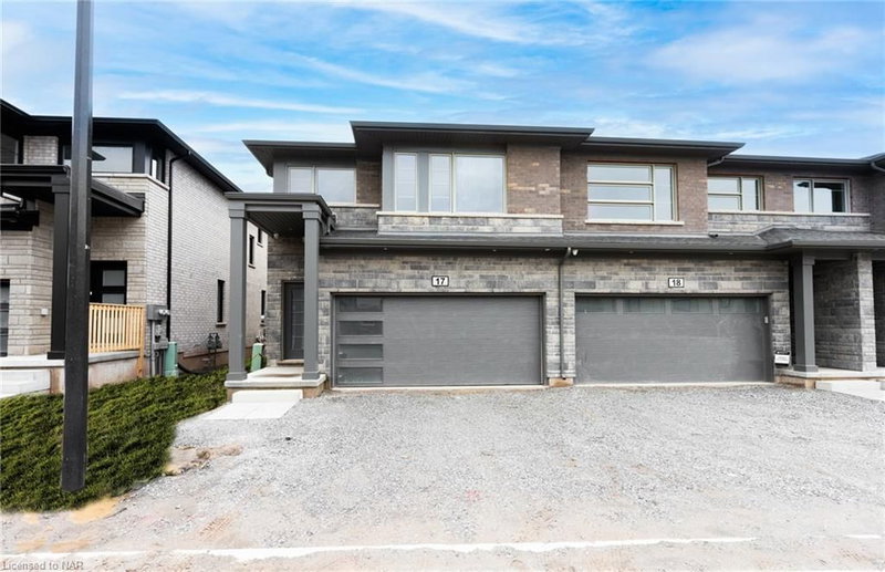 17 - 4552 Portage Road