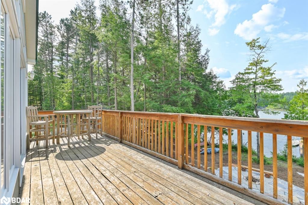 Single Family Residence sold at 660 Thirty Island Road, Cloyne, ON, K0H 1L0 - Addington Highlands - MLS: 40574135