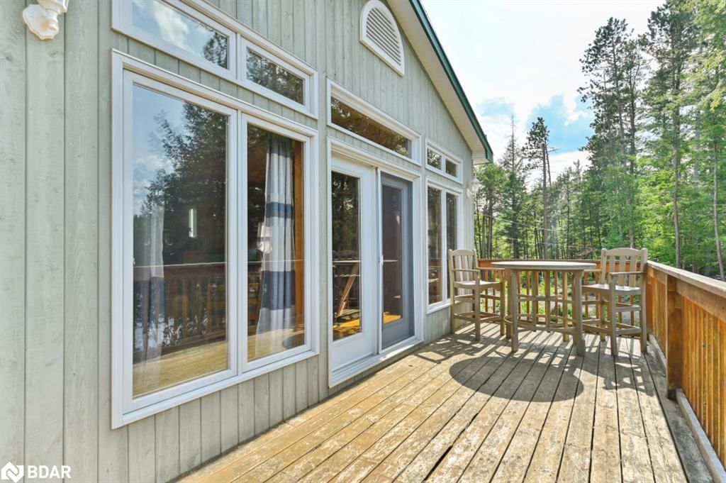 Single Family Residence sold at 660 Thirty Island Road, Cloyne, ON, K0H 1L0 - Addington Highlands - MLS: 40574135