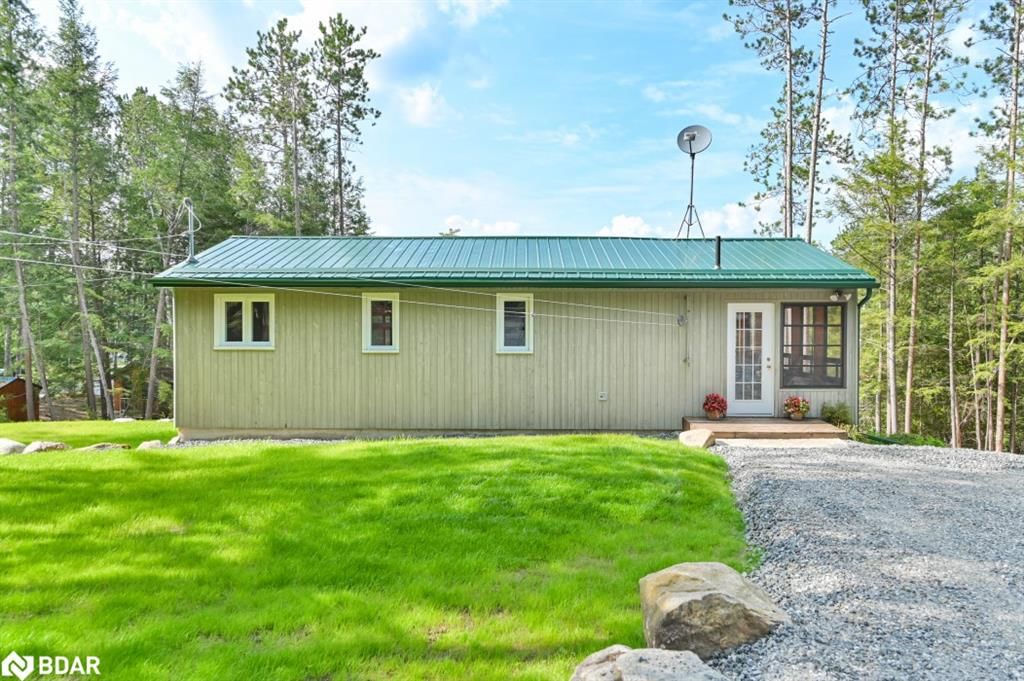 Single Family Residence sold at 660 Thirty Island Road, Cloyne, ON, K0H 1L0 - Addington Highlands - MLS: 40574135