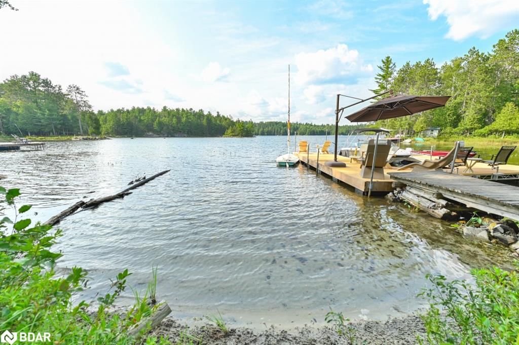 Single Family Residence sold at 660 Thirty Island Road, Cloyne, ON, K0H 1L0 - Addington Highlands - MLS: 40574135