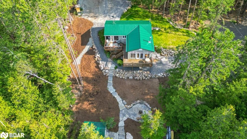 Single Family Residence sold at 660 Thirty Island Road, Cloyne, ON, K0H 1L0 - Addington Highlands - MLS: 40574135