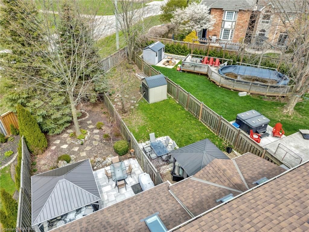 Row/Townhouse sold at 52 Moore Crescent, Ancaster, Parkview Heights, L9G 4Z6 - MLS: 40579688