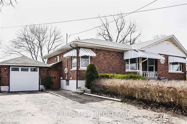 UF - 32 Lancaster Avenue