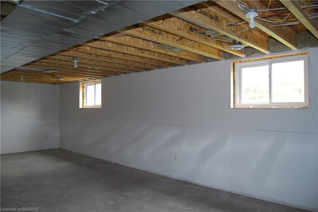 Single Family Residence sold at 25 William Street, Clifford, ON, N0G 1M0 - Minto - MLS: 40586181