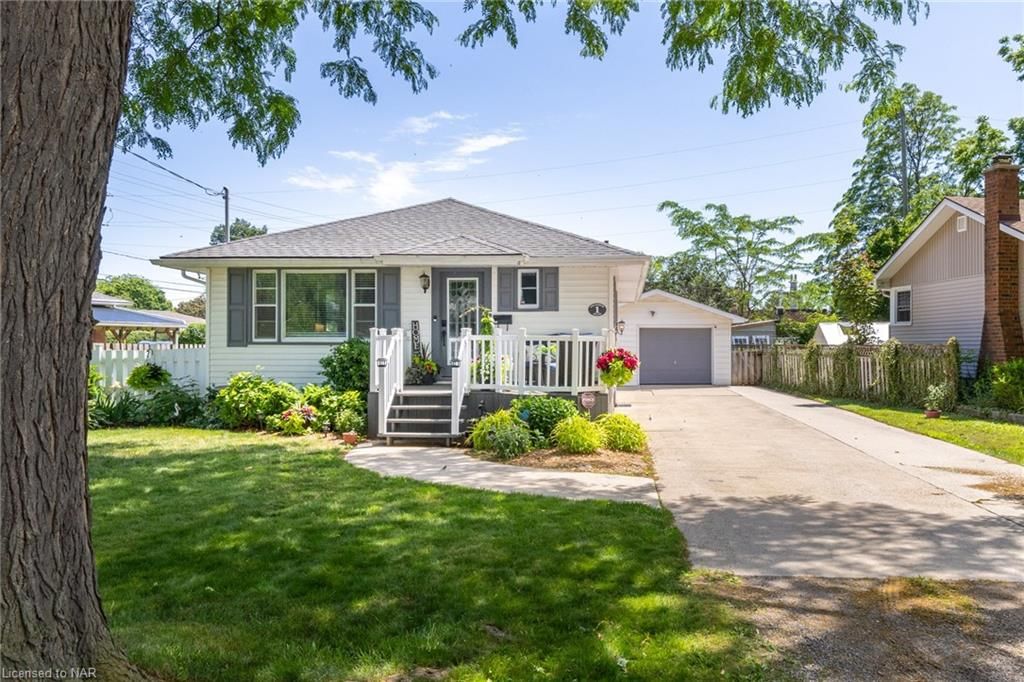 Single Family Residence sold at 1 Goldsmith Avenue, St. Catharines, ON, L2M 2V7 - Bunting/Linwell - MLS: 40590232