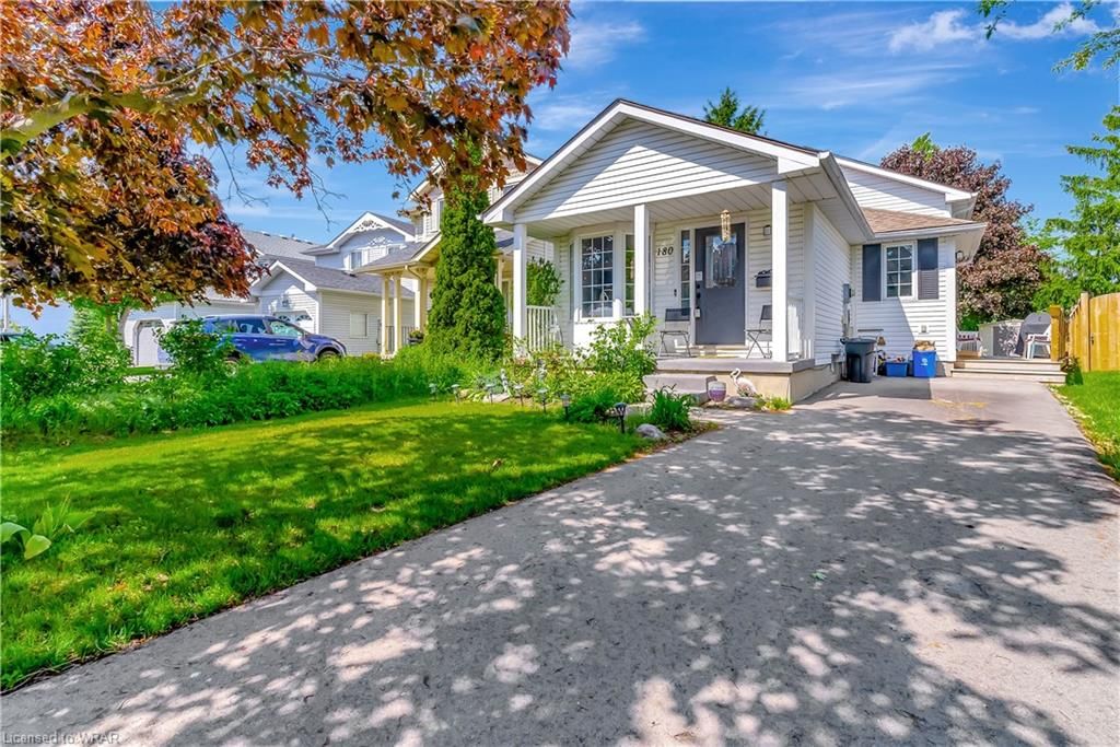 Single Family Residence sold at 180 Auburn Drive, Waterloo, ON, N2K 3T1 - Lexington/Lincoln Village - MLS: 40592440