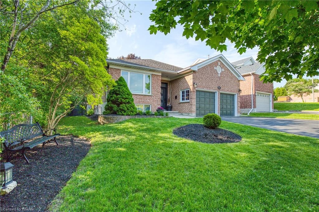 Single Family Residence sold at 87 Denlow Street, Kitchener, Grand River North, N2B 3T7 - MLS: 40595177