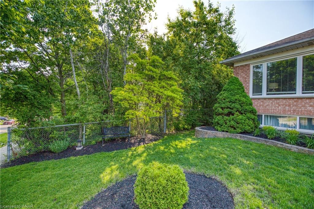 Single Family Residence sold at 87 Denlow Street, Kitchener, Grand River North, N2B 3T7 - MLS: 40595177