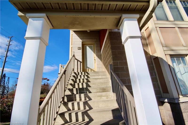 23 - 3985 Eglinton Avenue W