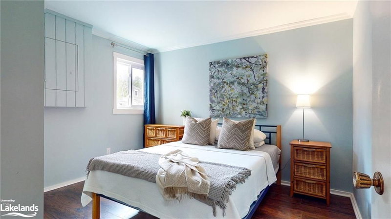 214 Escarpment Crescent