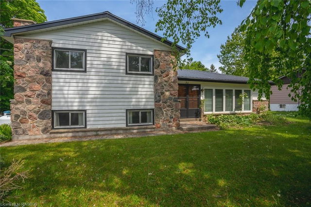 31 Pointview Drive