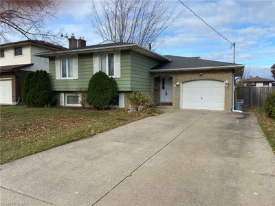 Single Family Residence leased at Lower-9 Stonegate Drive, St. Catharines, ON, L2P 3K9 - Secord Woods - MLS: 40613514