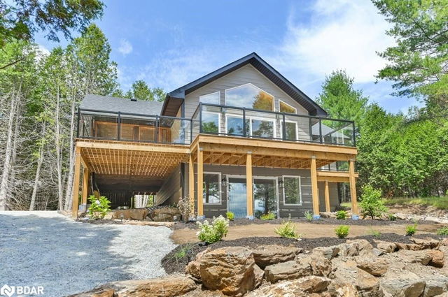 1121 Farm Lake Lane