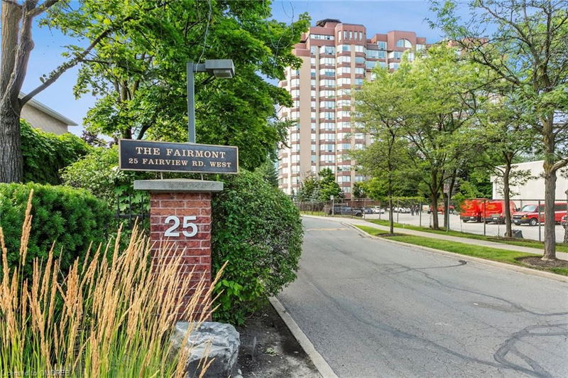 25 Fairview Road W #LPH 8, Mississauga, Ontario (MLS 40617172)