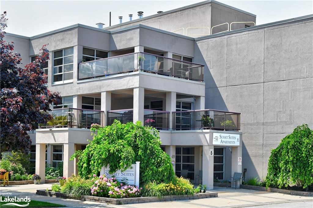 Condo/Apt Unit sold at 207-49 Raglan Street, Collingwood, ON, L9Y 4X1 - Collingwood - MLS: 40617445