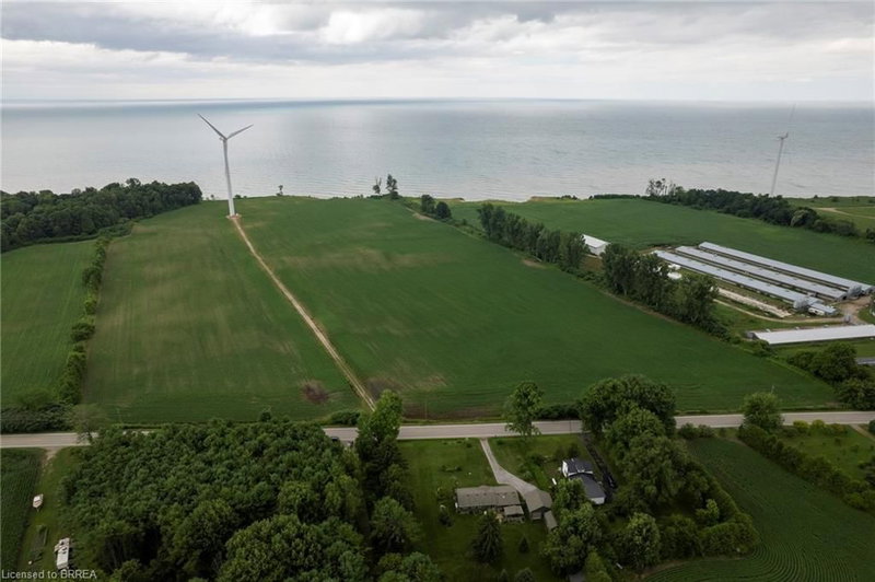 1126 Lakeshore Road