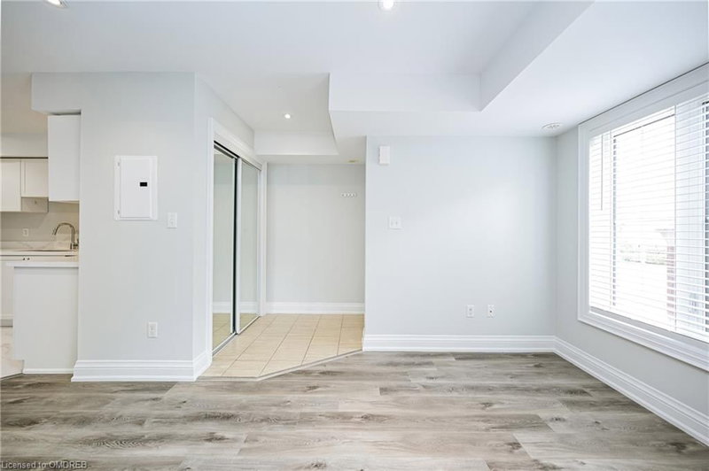 2 - 43 Hays Boulevard