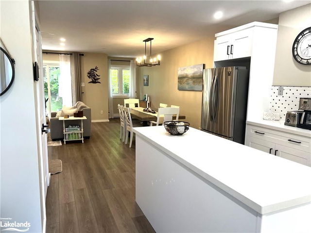 550 Oxbow Crescent