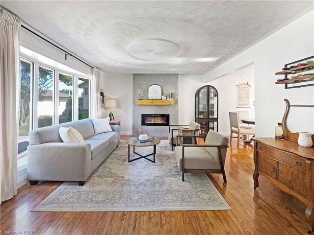 9 Normandy Circle